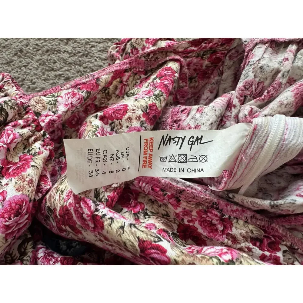 This beautiful Nasty Gal mini dress in size 4 features a vibrant floral print - Picture 10 of 12